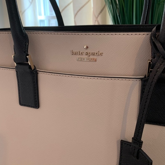 Authentic Kate Spade Work Tote - Picture 3 of 7